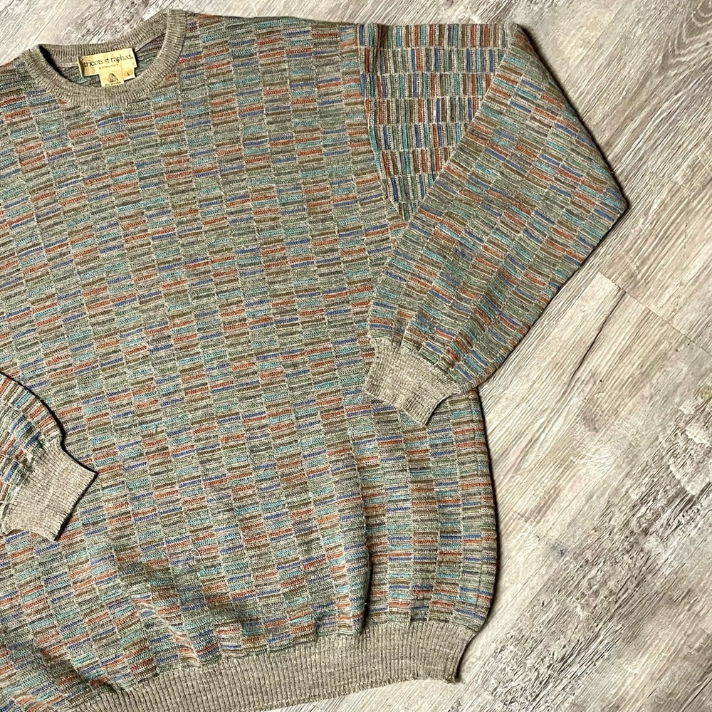 Vintage 1990s Tricots St. Raphael Textured Merino Wool 3D Knit Crewneck Sweater - Picture 3 of 11